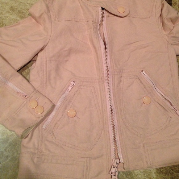 Like brand new designer denim jkt in trendy pink - Picture 3 of 4