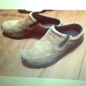 Cabela's women's size 8 open back slip on shoes