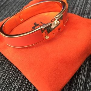 Inspired bracelet in orange with dust bag