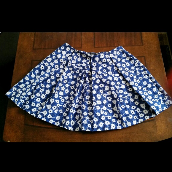 SOLD - Picture 1 of 3