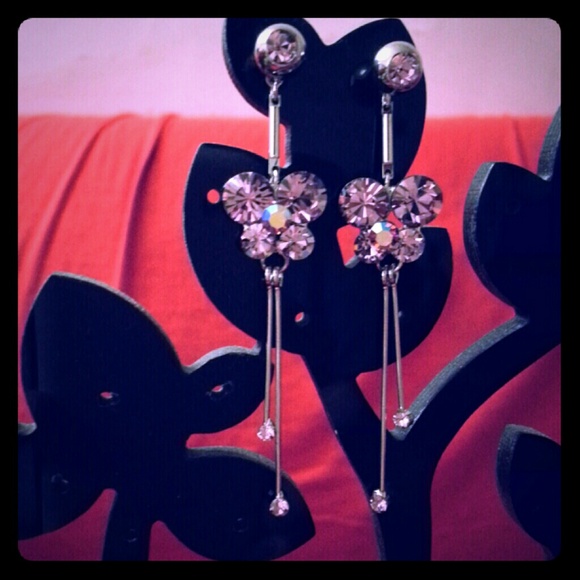 Pink crystal earings