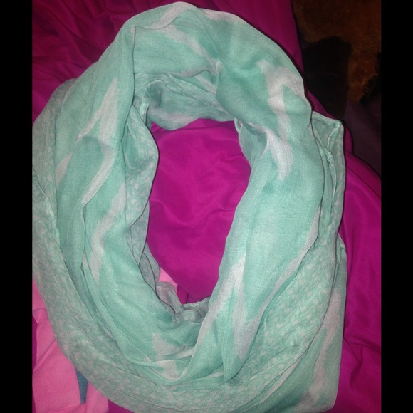 Infinity Scarf - Picture 3 of 3