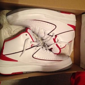 Varsity 2s Size 9.5