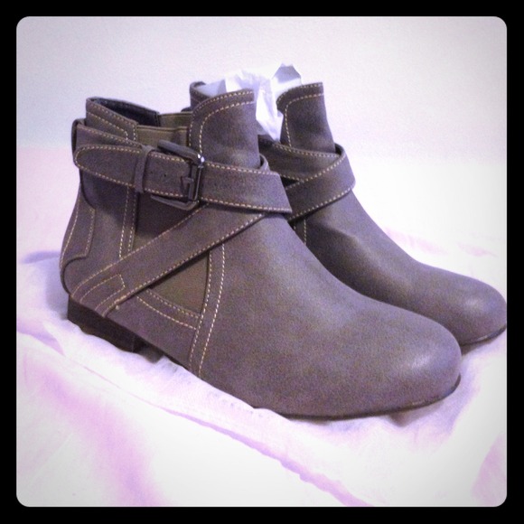 Yoki Boots - Grey Ankle Booties