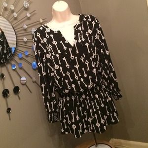 Outstanding Black Key Blouse