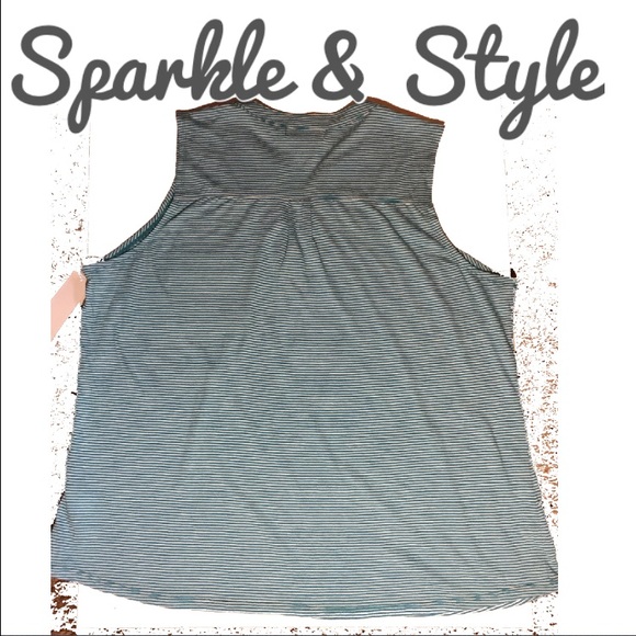 LIZ Claiborne ✨ sleeveless top💖 - Picture 3 of 3