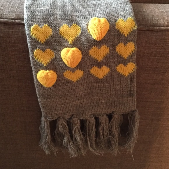 Scarf - Picture 3 of 4