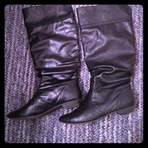 Black boots