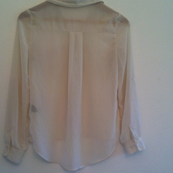 Off White High Low Double Pocket Blouse - Picture 3 of 3