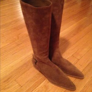 Brown suede Gucci flat boots