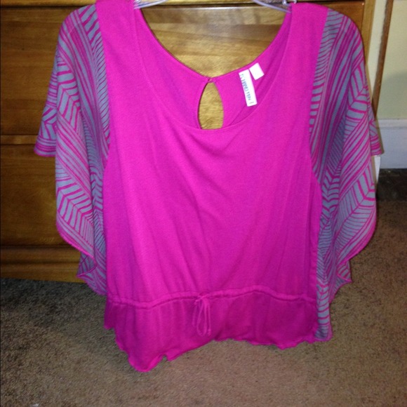 Pink and gray XL short sleeve top