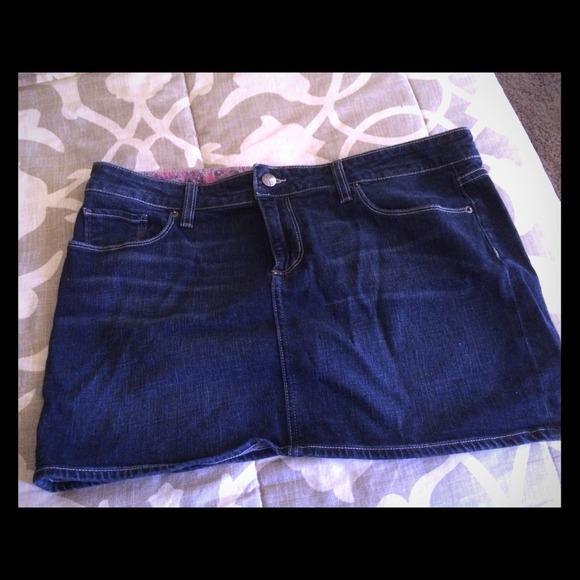 Paige denim Jean skirt Sz 32 like new