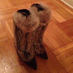 Oscar de la Renta fur boots