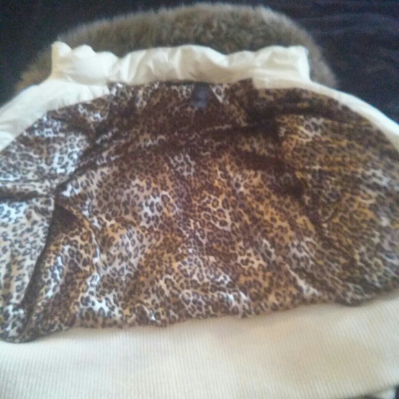 DKNY thick down filled jacket - Picture 3 of 3