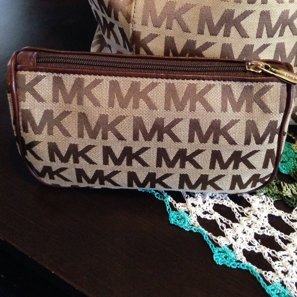 🎄SOLD🎅 - Picture 3 of 4