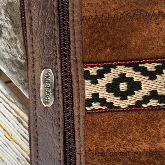 Boho Leather and Suede Argentinian Crossbody Bag - Picture 3 of 4