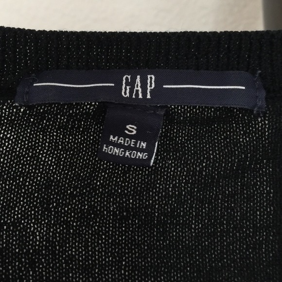 ⭐️BUNDLED🌟GAP Cardigan - Picture 2 of 2