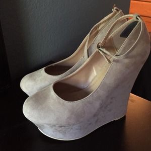 JustFab wedges. size 10