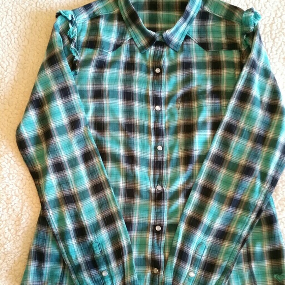 SOLD in bundle - Plaid Shirt by Roxy - Picture 2 of 3