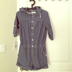 One piece short pants