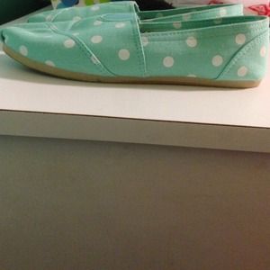 Mint Polkadot Tom-like Sneakers