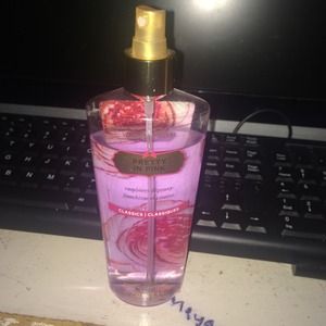 Victoria secret . Pretty in pink perfume