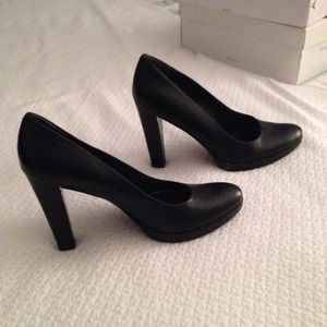 Nine West Pumps size 6 1/2 👠👠👠