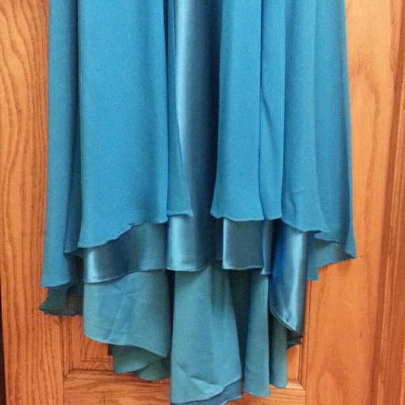 Prom/Pageant Flowy Goddess Dress! - Picture 3 of 4