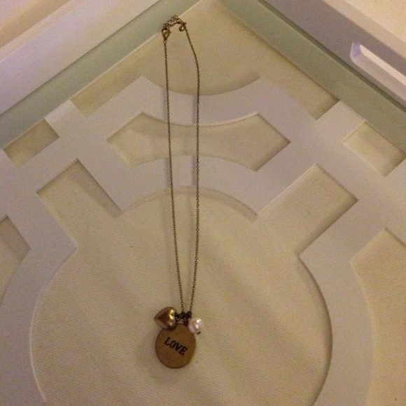 Love pearl and heart necklace