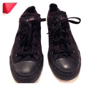 Black Converse Women's size 6