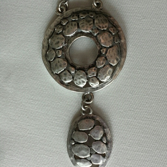 Necklace - Picture 2 of 3