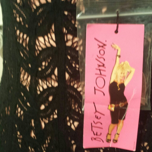 ๐ฅ LOWEST!๐ฅBetsey Johnson LBD Strapless Dress - Picture 2 of 3