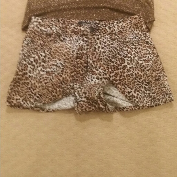 Leopard short - Picture 2 of 3