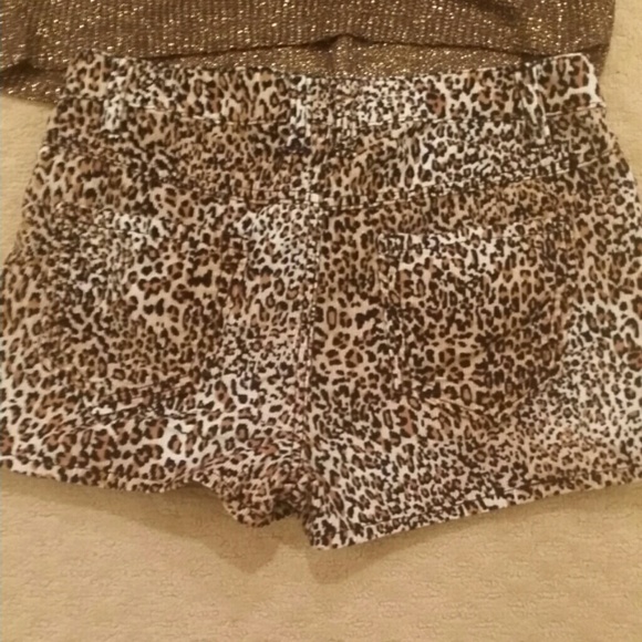Leopard short - Picture 3 of 3