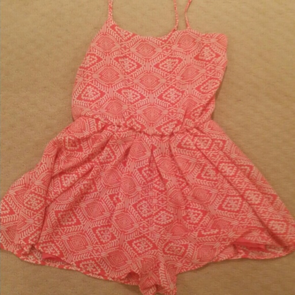 Summery romper - Picture 2 of 3