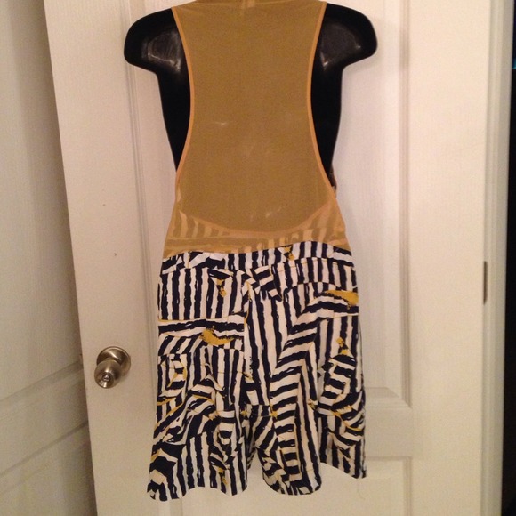 Short romper - Picture 2 of 4