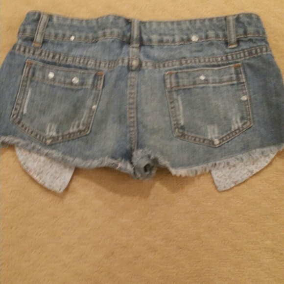 Shorts - Picture 2 of 2