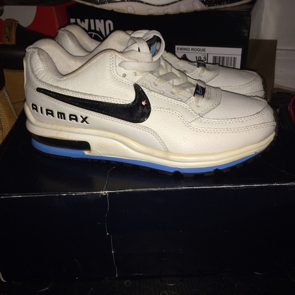 Nike Other - Men's Nike AirMaxs size 8.5 never worn