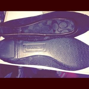 Coach flats
