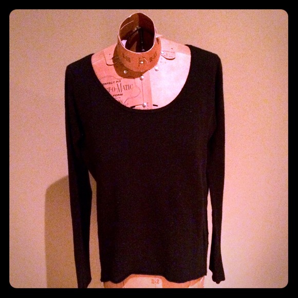 Black Hi-Low Crew Neck Sweater