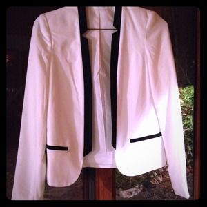 White and black blazer never worn!