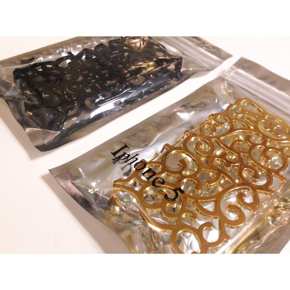 •Metallic Palace Design iPhone 5/5s Cases• - Picture 2 of 4