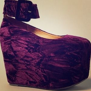 ‼️Looking 4 Jeffrey Campbell Pointe Shoe sz 7.5 ‼️