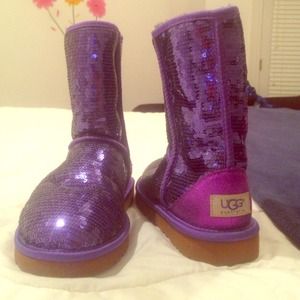 Purple sparkle uggs
