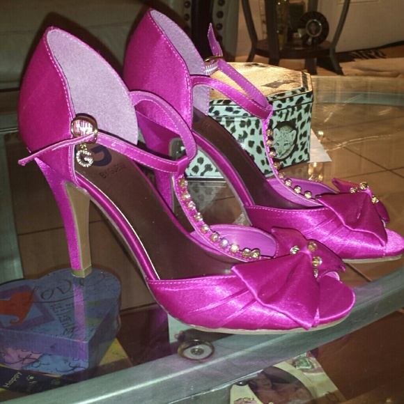 G by guess sandals NWOT - Picture 1 of 4