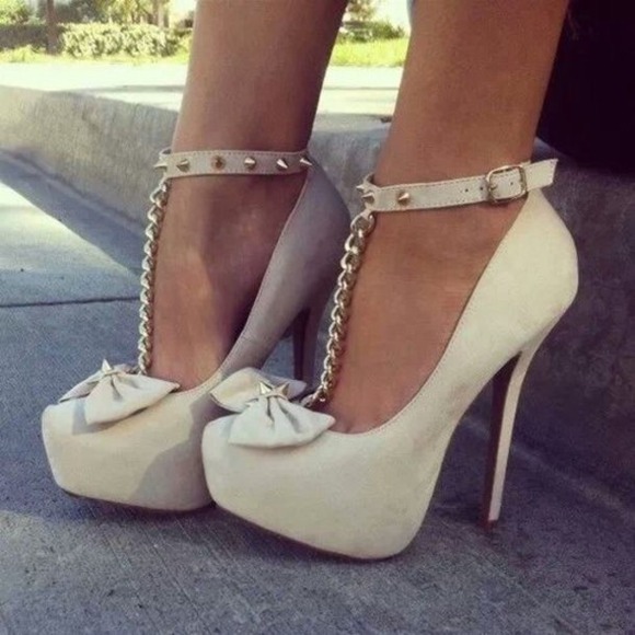 Suede Spike Pumps with Bow and Chain Detail