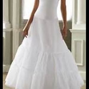 David's Bridal Tulle Skirt