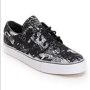 Nike Floral Janoskis 6Y