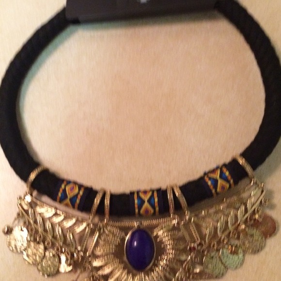 Necklace - Picture 3 of 3