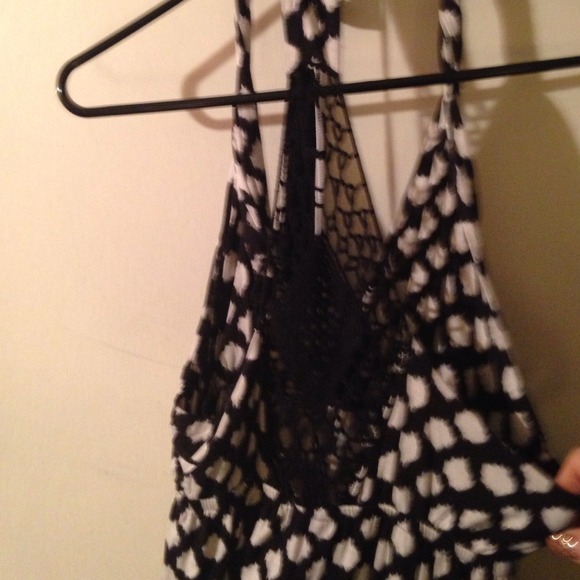 Black and white tunic tank - Picture 2 of 4